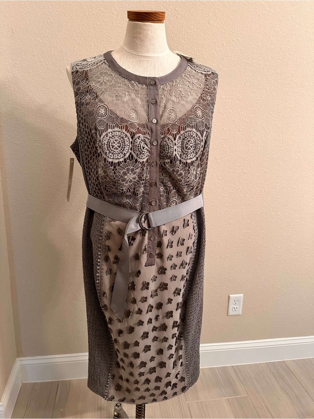 Anthropologie Byron Lars Beauty Sleeveless Lace Overlay Dress with Belt - Gray